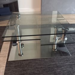 Modani glass coffee table