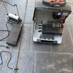 Ilco - Silca - Futura  Laser Key Cutter And Duplicator Edge-Cut (Electronic)