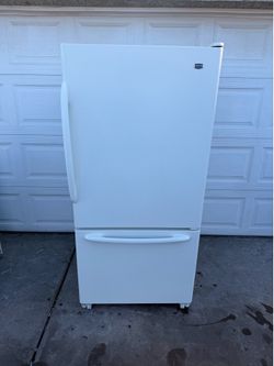 Refrigerator Bottom Freezer 30 Day Warranty