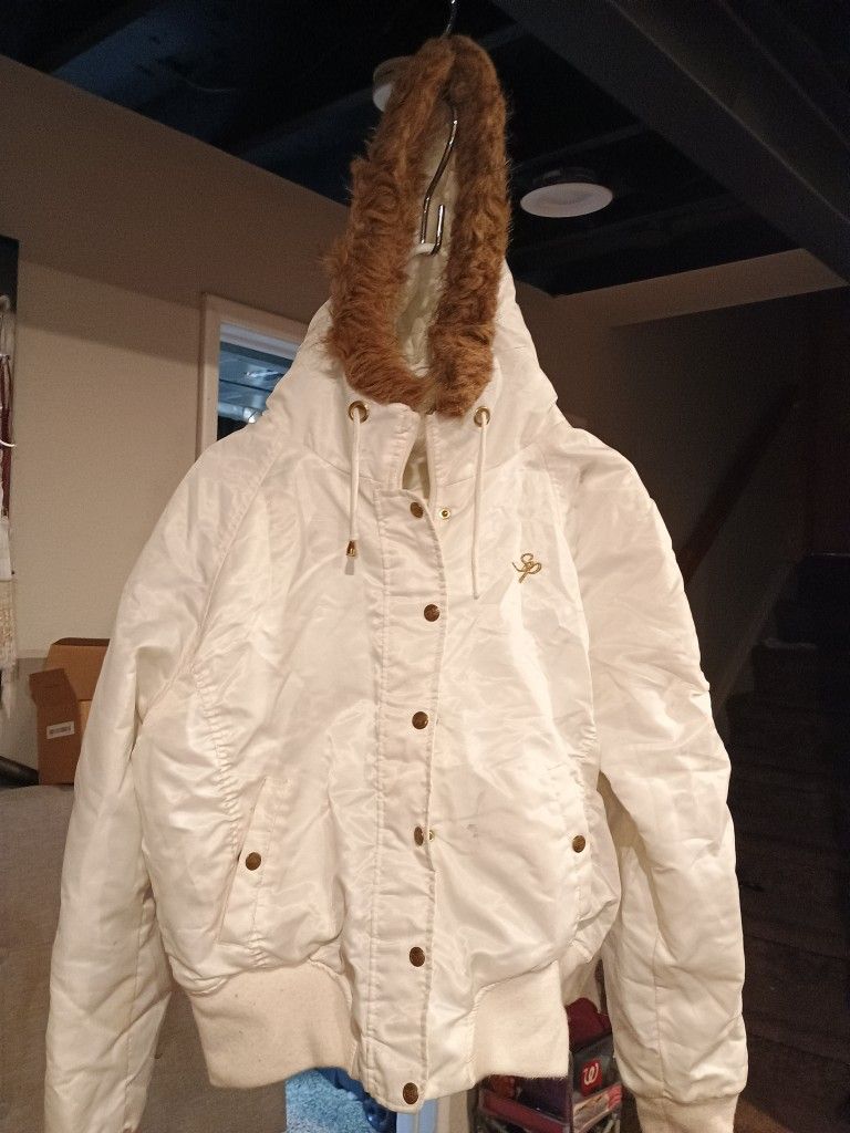 White South Pole Coat With Fur Hood