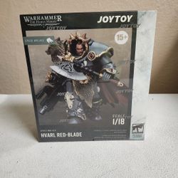 Warhammer Space Wolves Hvarl Red-Blade 1/18 Action Figure