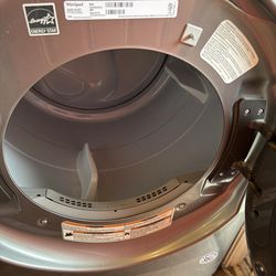 Whirlpool Washer & Dryer set
