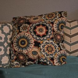 3 Decorative Pillows