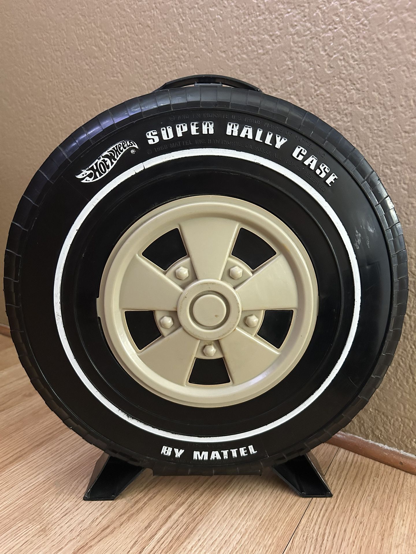 Vintage Hot Wheels Case
