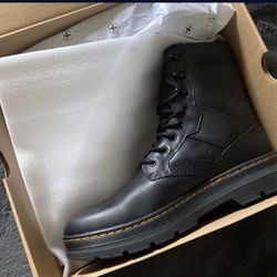 Dr Martens Iowa Waterproof Tract II
