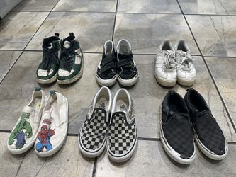 Boys Shoes Size 121/2 (1 is 13 1/2) Price in Description