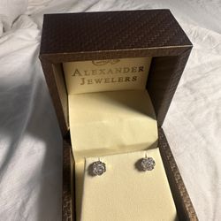 18K White gold Natural Diamond Earrings 
