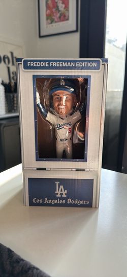 Freddie freeman bobble head