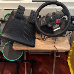 Bundle Gaming Steering Wheeling, Pedal & Shifter By Logitech