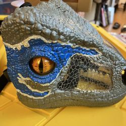 2020 Jurassic Wold Dominion Claws And Dinosaur Chomp N Roar. Velocirator 