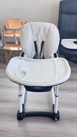 Graco Blossom 6 in 1 Convertible High Chair