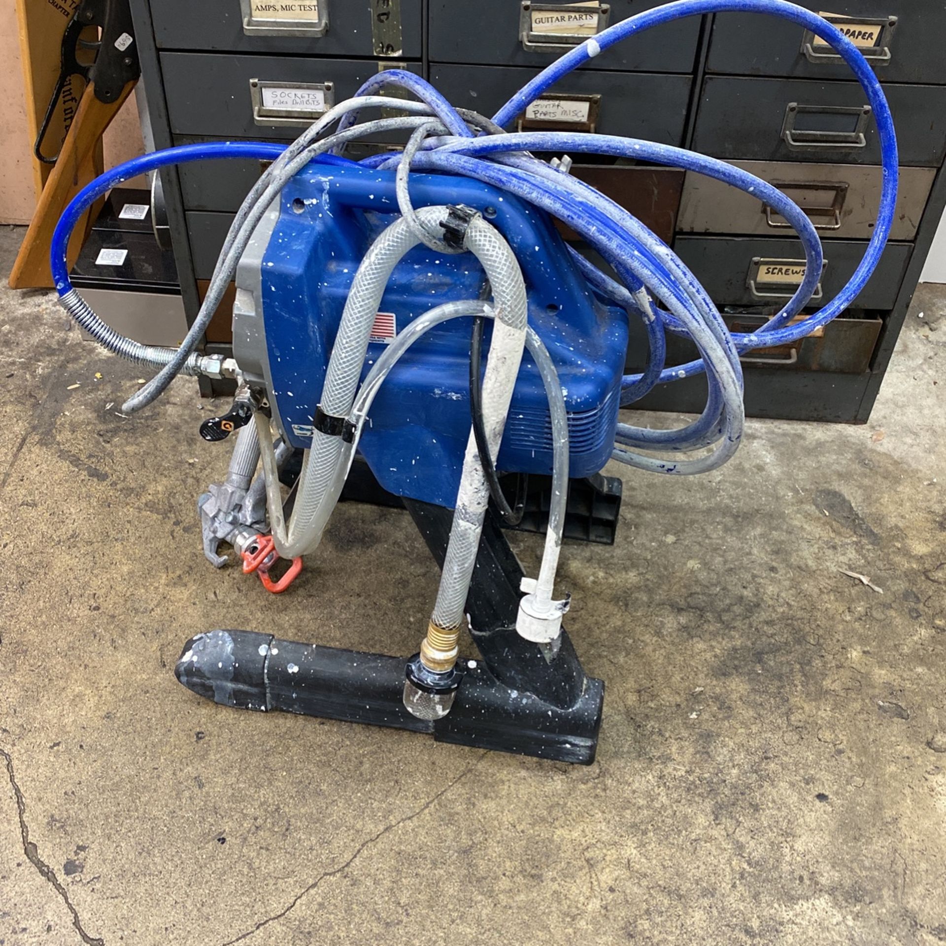 Graco Magnum X5 True Airless Paint Sprayer for Sale in West Hollywood