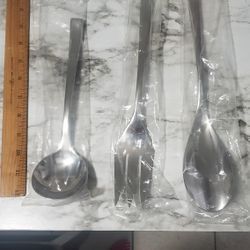 Mikasa Serving Set 