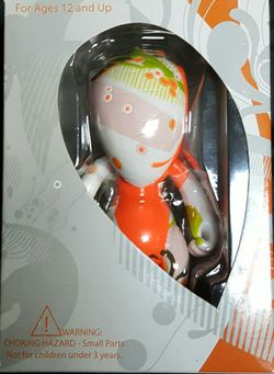 2005 Coca-Cola Africa M5 Collectible Figure