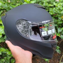 NEW Full Face Helmet Size M