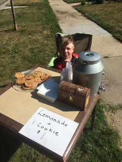 Lemonade & Cookie - $1