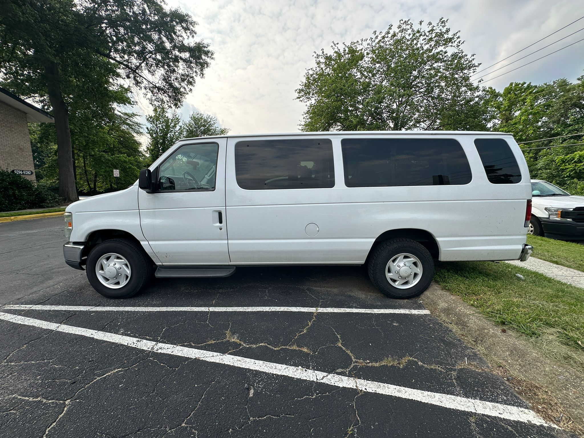 2013 Ford E-350