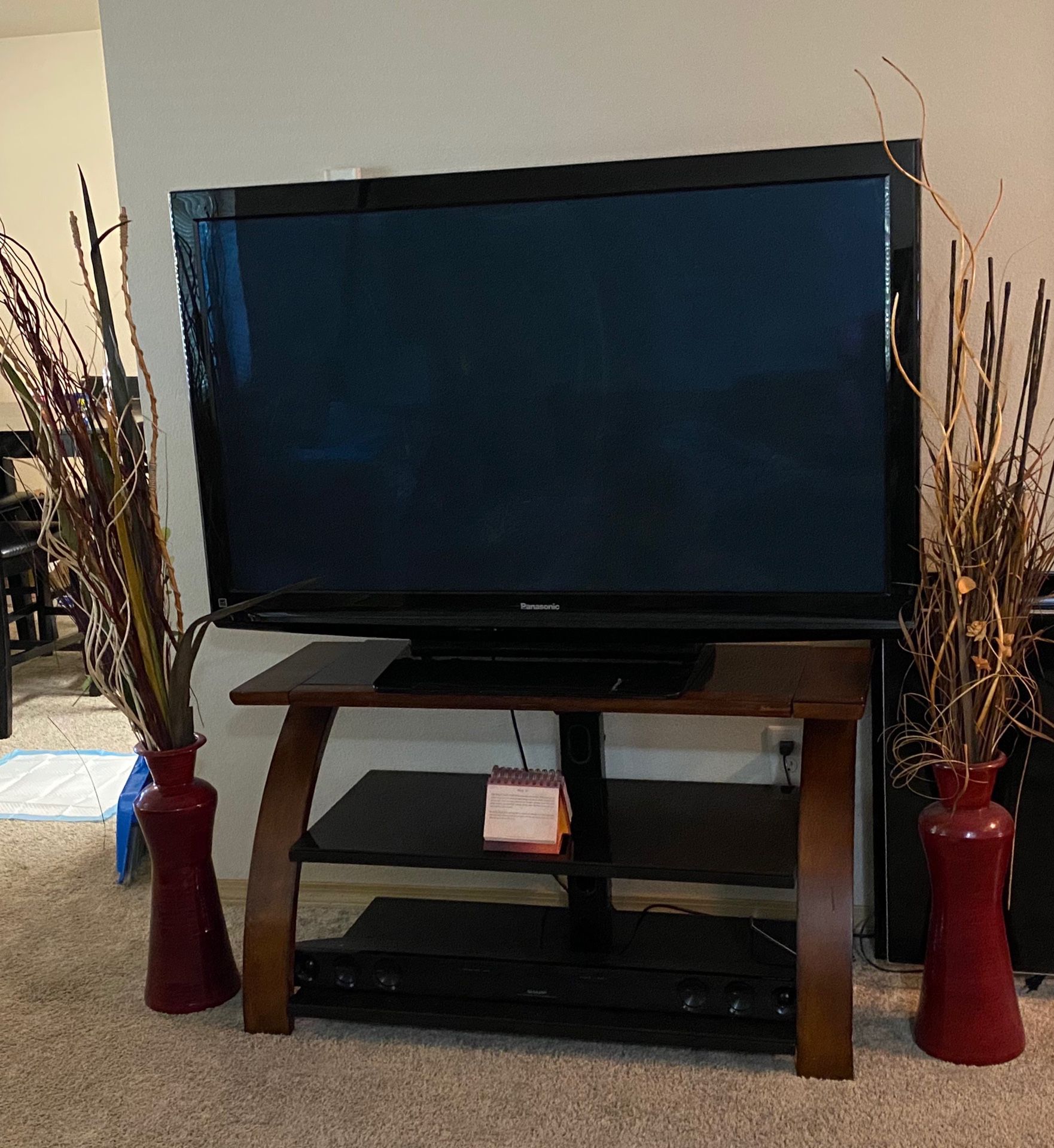 Entertainment stand and side decor