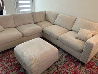 New 99x99 sectional couch / free delivery