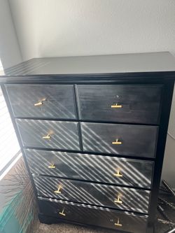 Black Wood 5 Drawer Dresser