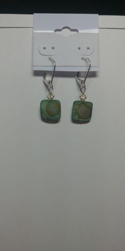 Green shell silver earrings