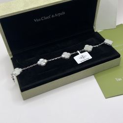 VCA Bracelet W/Box