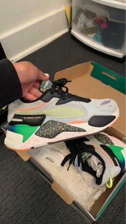 Pumas size 5.5 youth ( 6.5 in women’s)