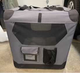 Large Soft-Sided Collapsible Pet Crate