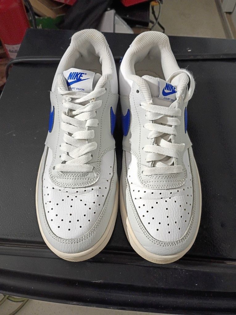 Nike Tennis Shoes White/Blue