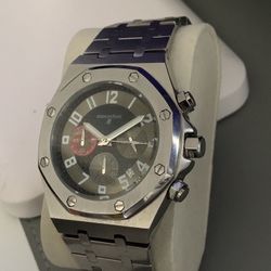 Watch XL. 45mm. Quartz Movement. Fontainbleau Area.  