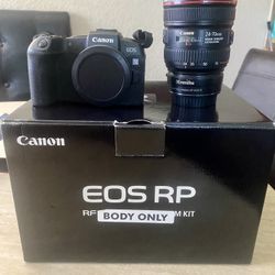 Canon RP Body / Canon 24-70mm L Lens 1:4