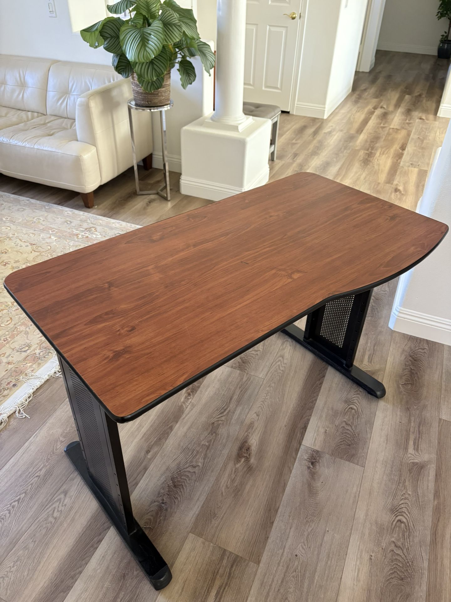 Office Desk And Chair