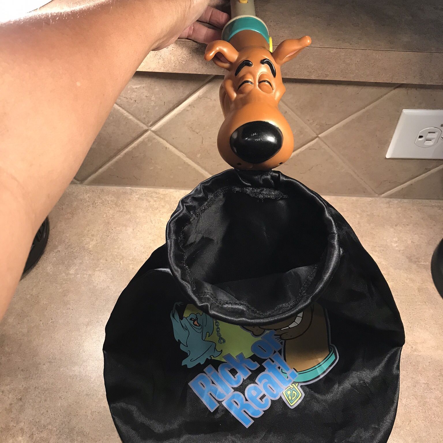 Scooby Doo Mystery Machine Soft Lunch Box Cooler Bag NEW for Sale in  Highlands Ranch, CO - OfferUp