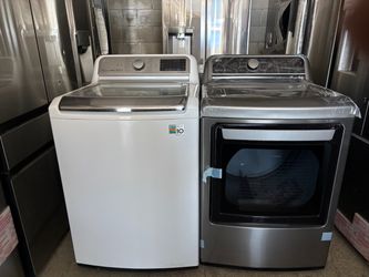 New Open Box LG Washer/Dryer Gas Hook Up