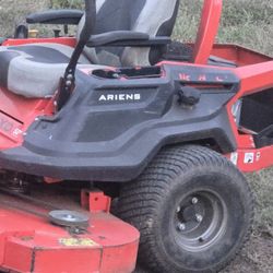 Ariens Ikon XD 52 Zero Turn Mower 