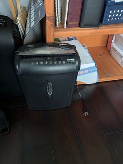 Paper shredder