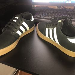 Adidas Seely XT shoes