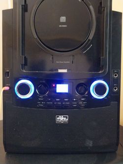 Home cd player stereo. With aux