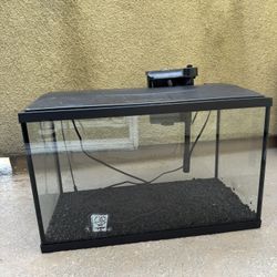 Fish Tank 10 Gal W/ Filter