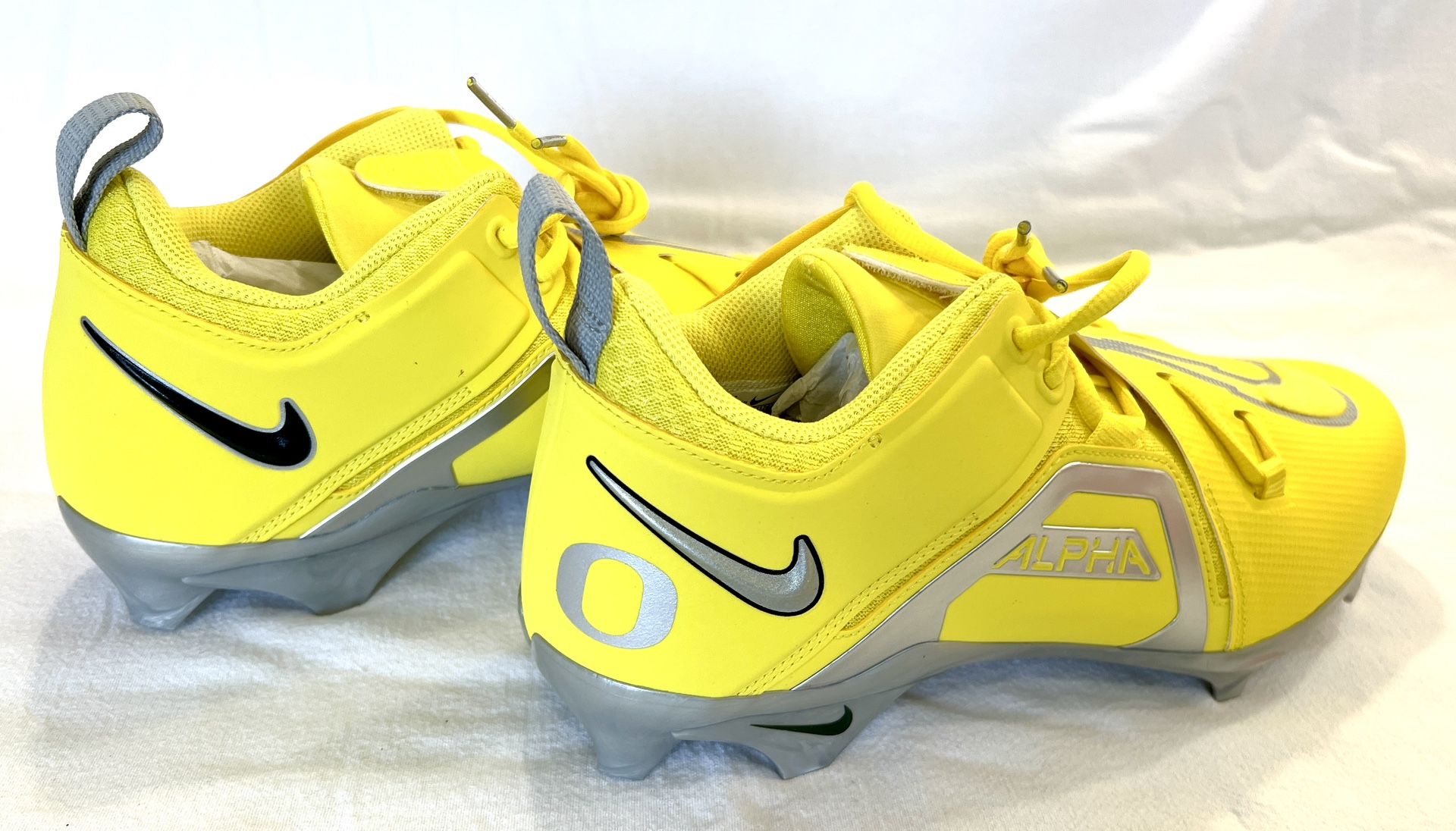 New Nike Oregon Ducks Football Team Issued Cleats - 12