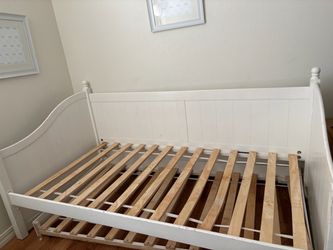 Twin Trundle Bedframe
