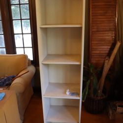Tall White Bookcase – 5 Shelves, Compact and Functional