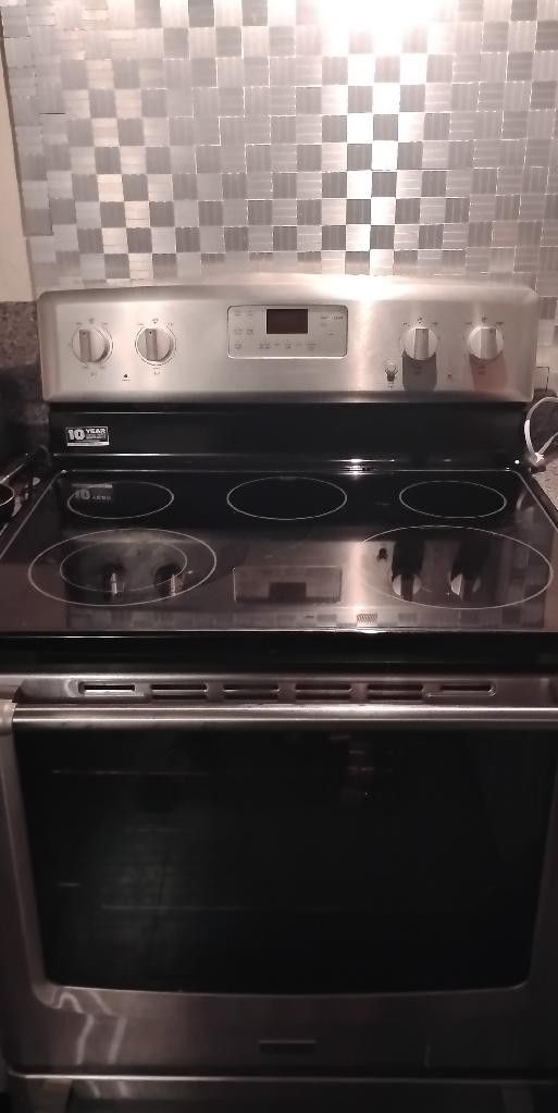 Stove/ Oven