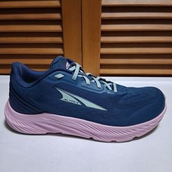 Altra Rivera 4 Women's Running Shoe * Size: 8