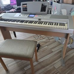 Yamaha DGX-505 Digital Piano Keyboard