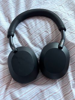 Sony WH-1000XM5