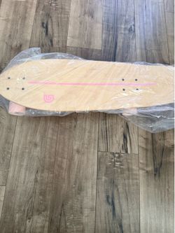 Gold Coast's Classic 28" pink cruiser skateboard