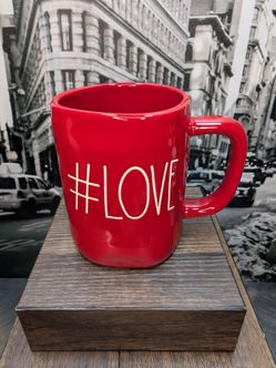 (RD-2) Rae Dunn #LOVE Red Ceramic Mug