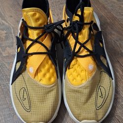 Nike Yellow Huaraches Type Athletic Shoes