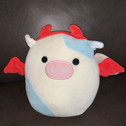8” Belana Vampire Cow Squishmallow (New with Tags) 